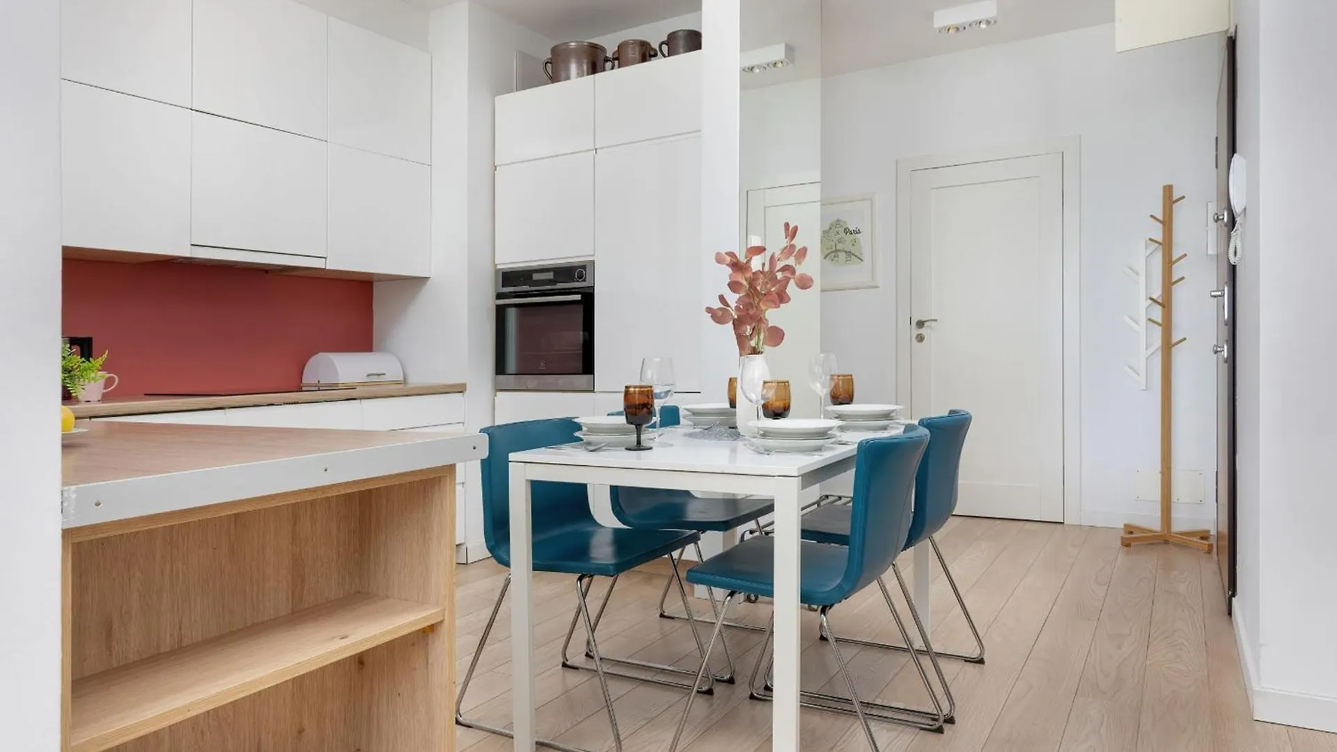 Cosy Apartment With Parking Nowaka-Jezioranskiego Praga By Noclegi Renters Varsóvia Polónia
